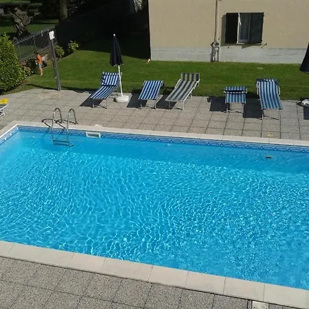 My Holidays New Eden Mansarda Apartman Domaso