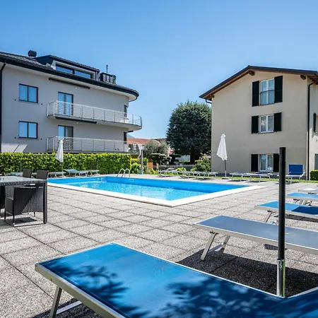My Holidays New Eden Mansarda Apartman Domaso